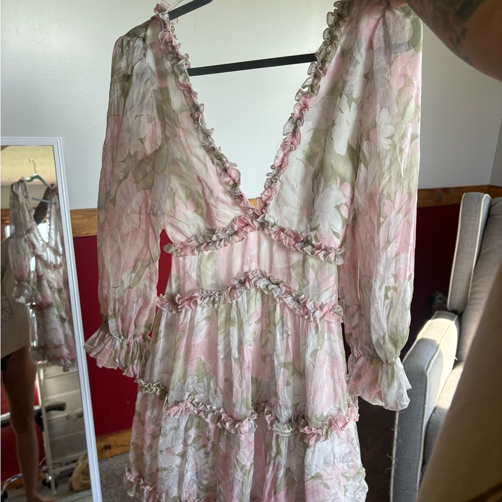 Floral Ruffle V-Neck Dress
